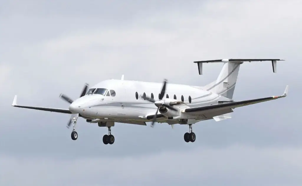 Beechcraft 1900D private jet 1 of 1