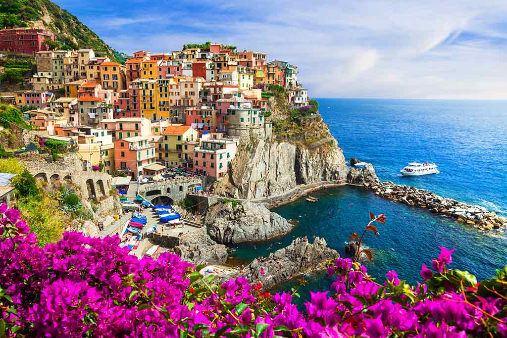 Cinque Terre private jet charter