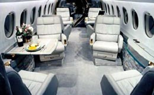 Falcon 2000 Interior