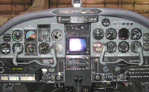 Piper Aerostar Cockpit